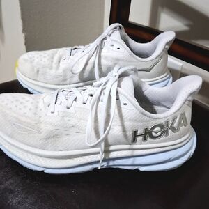 HOKA One Size 8.5